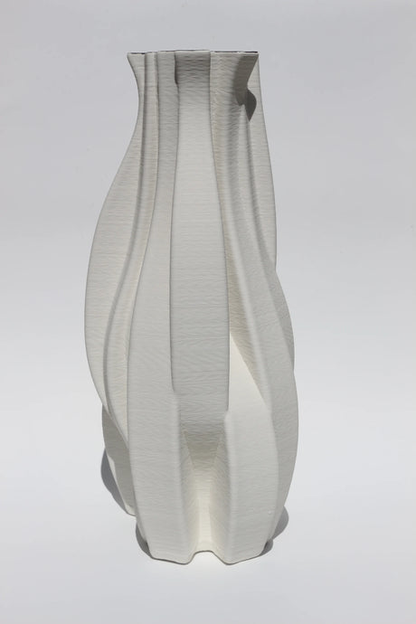 Julian Vase | Emilie Grayson