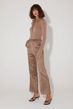 Load image into Gallery viewer, Regina Tailored Pant Ash Brown | HANSEN &amp; GRETEL
