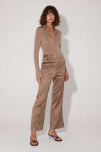 Load image into Gallery viewer, Regina Tailored Pant Ash Brown | HANSEN &amp; GRETEL