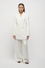 Load image into Gallery viewer, Hayworth Blanket Stitch Linen Blazer | Friend of Audrey