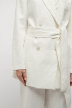 Load image into Gallery viewer, Hayworth Blanket Stitch Linen Blazer | Friend of Audrey