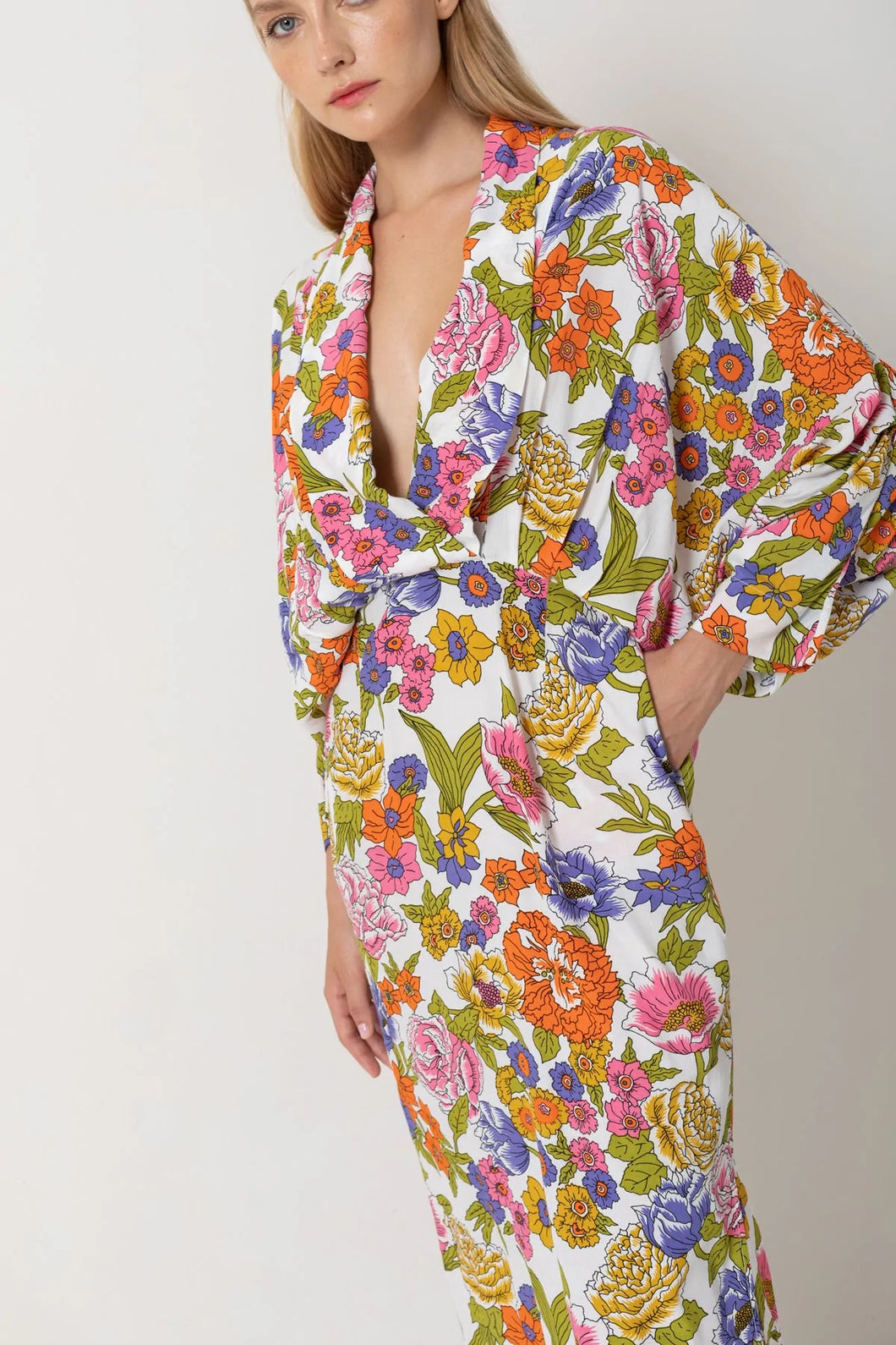 Floral print clearance plunge kimono dress