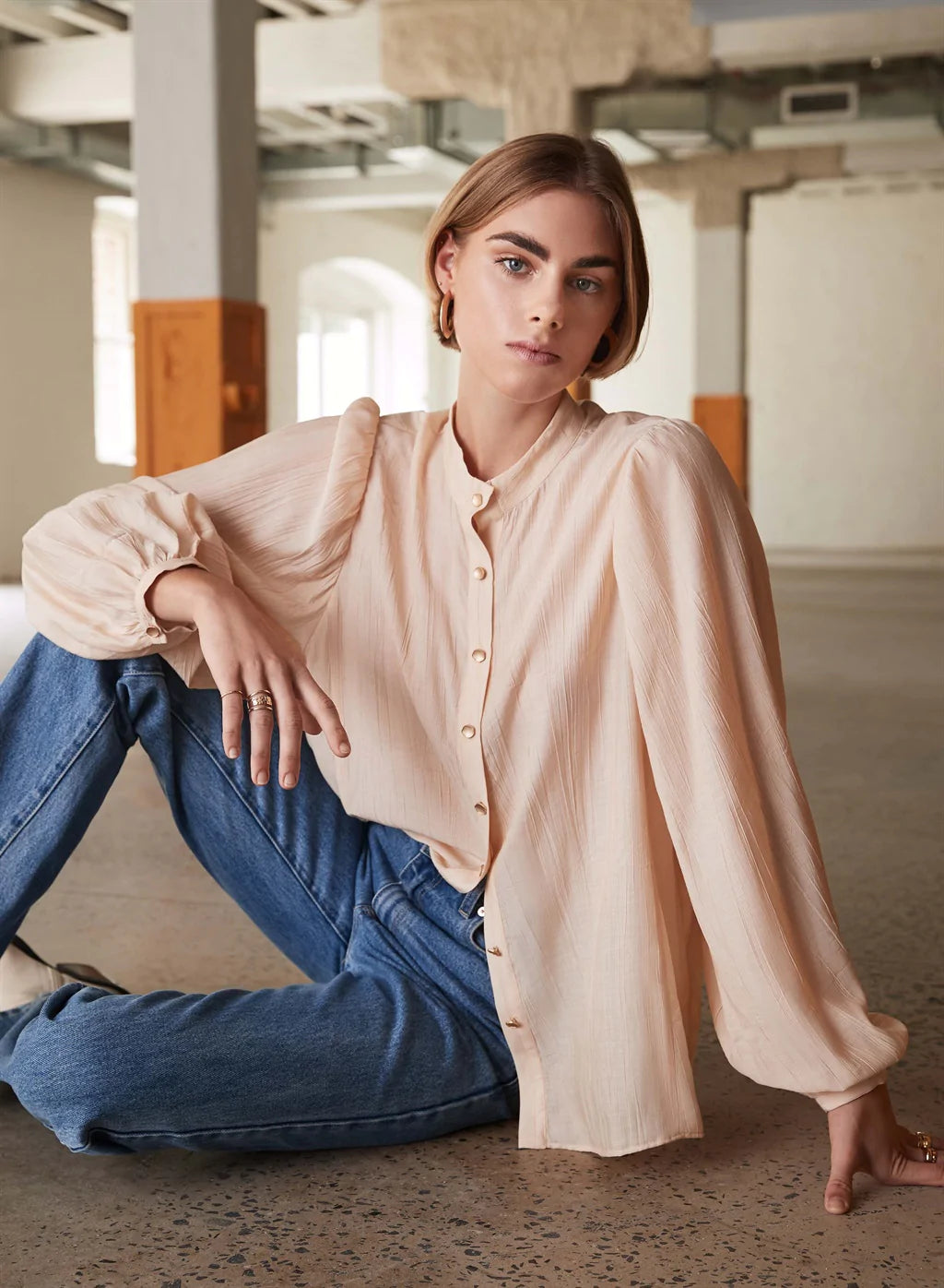 Stage Blouse Natural / Esmaee