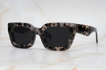 Load image into Gallery viewer, VERSAILLE, Chocolate Tortoise | VIEUX
