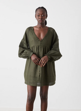 Load image into Gallery viewer, Lillian 4.0 Linen Ramie Smock Dress